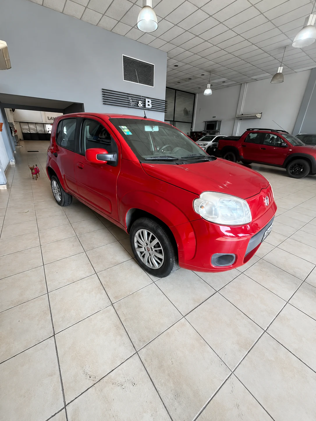 Fiat Uno 2015, vista en detalle